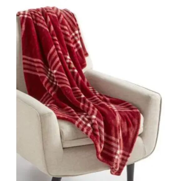 Plush Wrap . 50 x 70 w/ Faux Fur Collar . 100% Polyester Charter Club New in Box - Picture 6 of 10